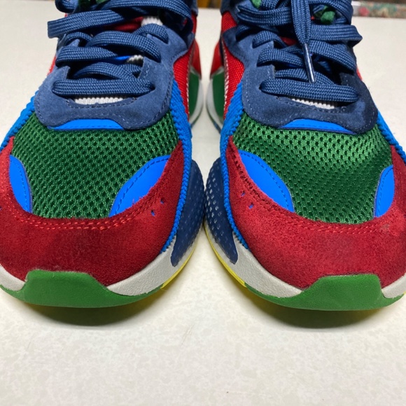 Shoes - Picture 8 of 9